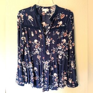 2/$18 Bailey & Chloe Navy Floral Blouse